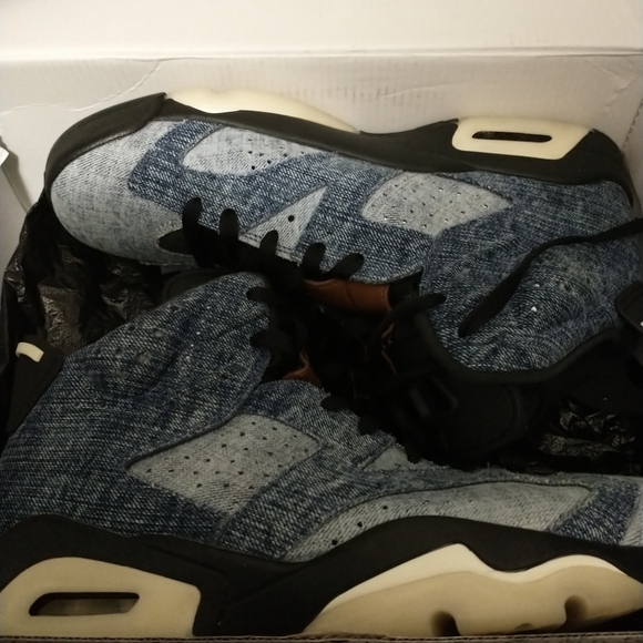 Gym shoes - Picture 4 of 4